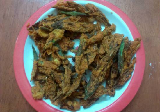 Vendakkai Pakoda (Bhindi Pakora)