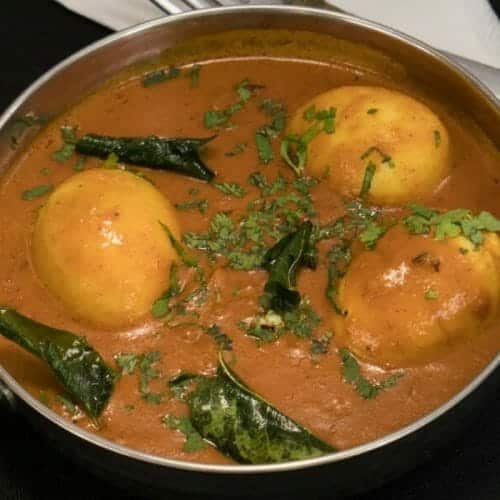 Andhra Egg Curry (Kodi Guddu Pulusu)