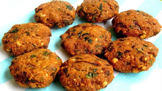 Mutton Masala Vadai (Keema Masala Vadai)