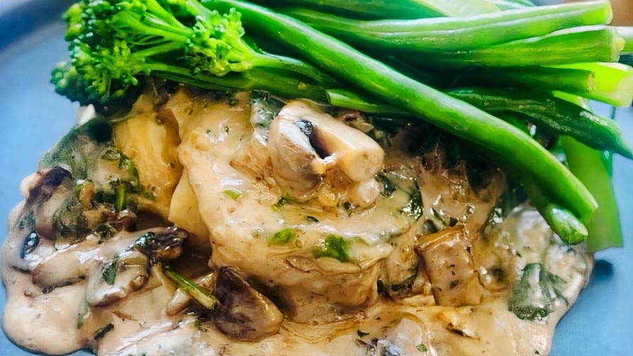 Grilled Chicken with Mushroom Sauce