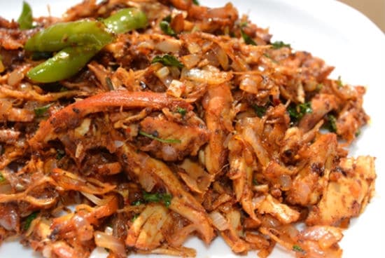 Salem Pichu Potta Kozhi Varuval (Shredded Chicken Fry)