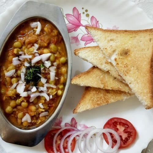 Bread Peas Masala