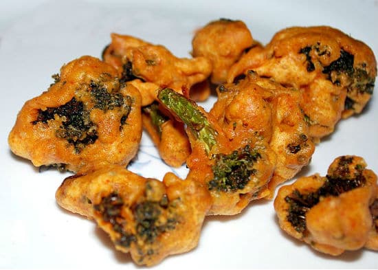 Broccoli Bonda (Broccoli Pakora)