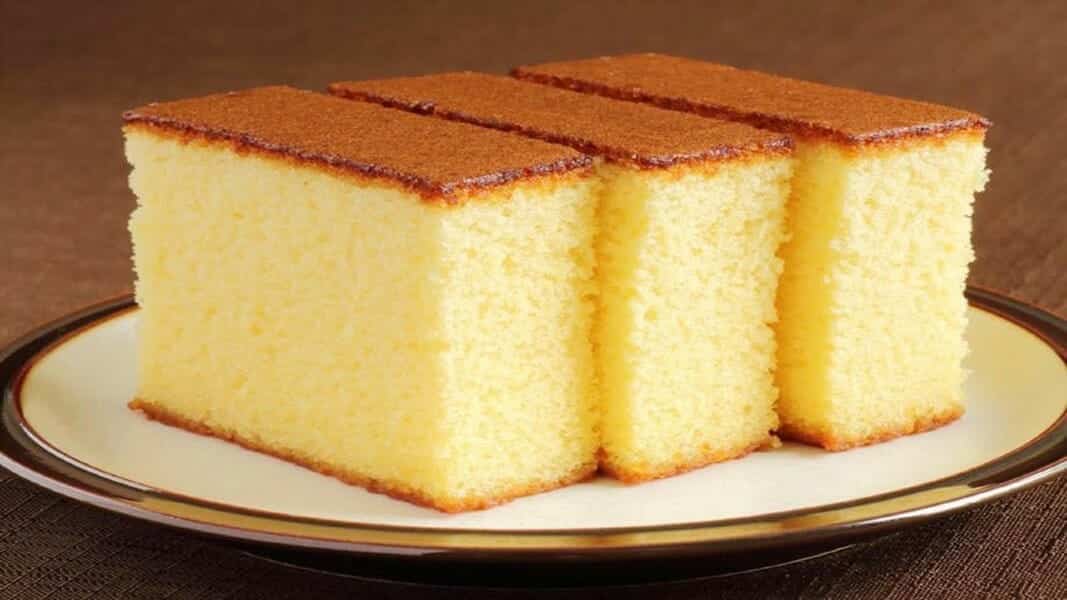 The Perfect Sponge Cake + Video (Only 3 Ingredients) - Momsdish