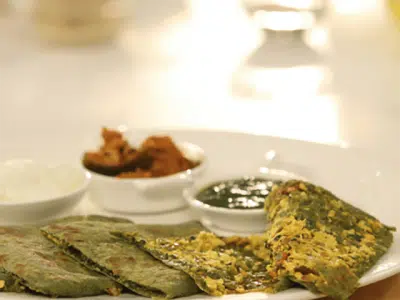 Aloo Anardana Kulcha