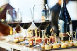Art of Complimenting Your Food with the Right Drinks!