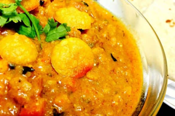 Mangodi and Tomato Curry