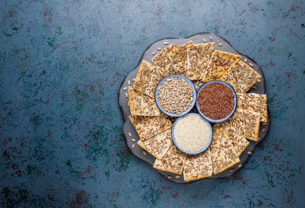Whole grain crackers and hummus