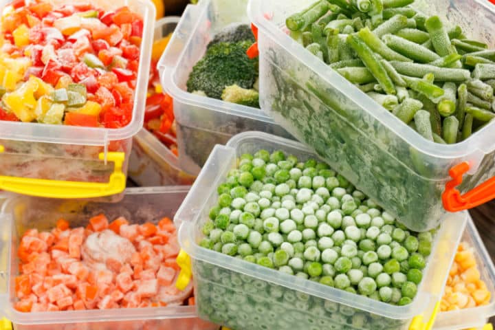 Canned and frozen foods are not nutritious