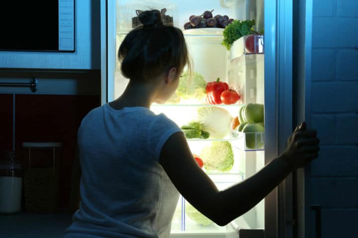 Eating at night increases your weight