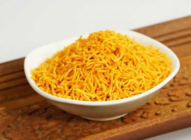Aloo Cheese Sev (Potato Cheese Sev)
