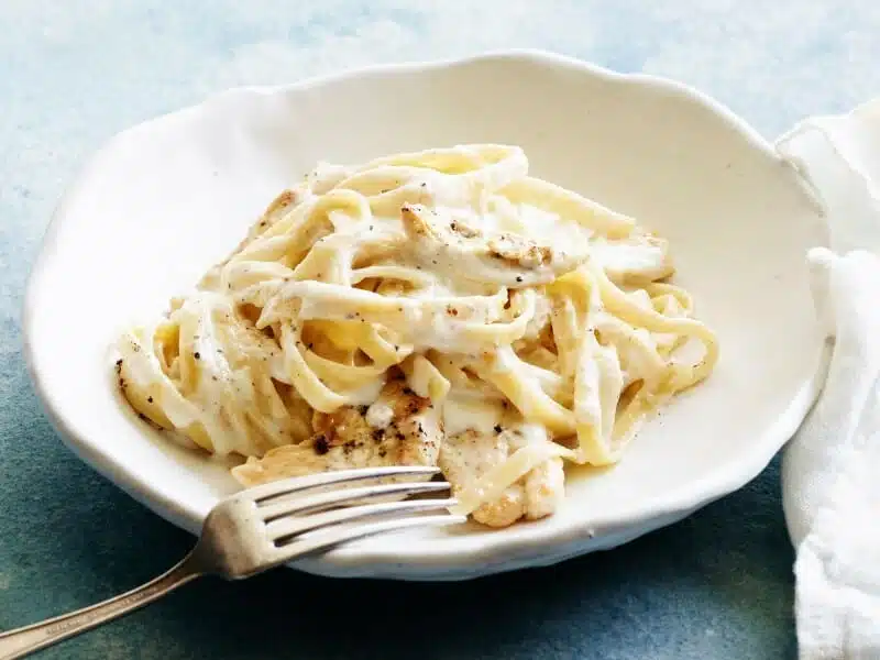 Creamy Alfredo Chicken Pasta Recipe – How to Make Alfredo Chicken Pasta