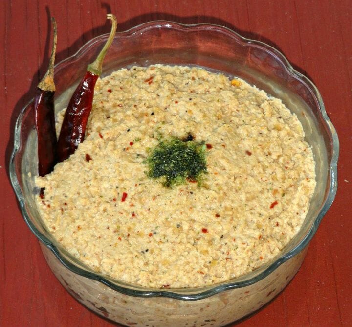 Thengai Thogayal (தேங்காய் துவையல்)