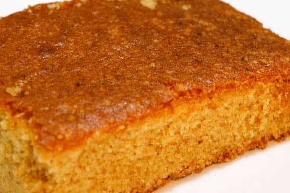 முட்டை இல்லாத ரவை கேக்