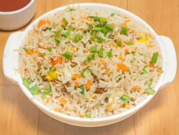 சிக்கன் ஃப்ரைட் ரைஸ் ரெசிபி - Chicken Fried Rice Recipe in Tamil