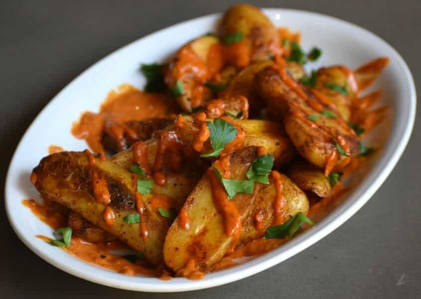 Patatas Bravas (Spanish Fried Potatoes with spicy Tomato Sauce)