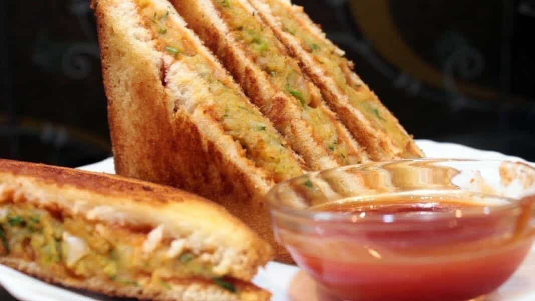 Bombay Masala Veg Sandwich