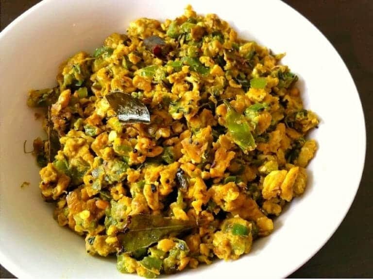 குடை மிளகாய் முட்டை பொடிமாஸ்