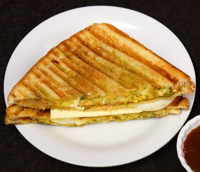 Egg Masala Sandwich (முட்டை மசாலா சாண்ட்விச்)