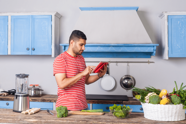 10 Kitchen Hacks Mastered: Transform Your Cooking Routine