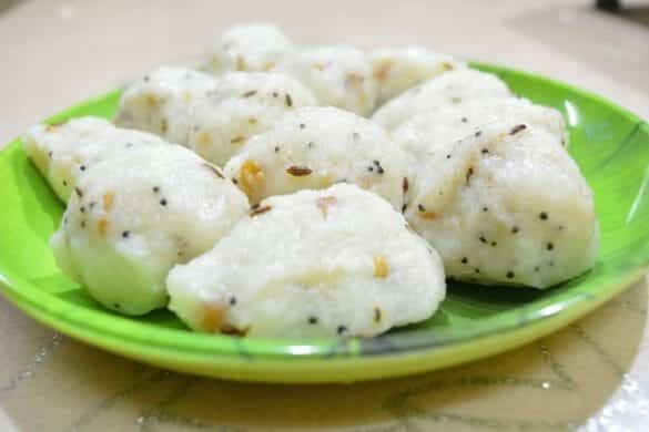 Uppu Kozhukattai