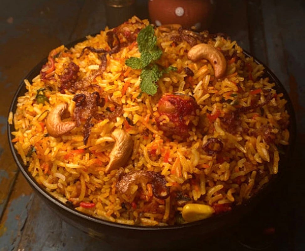 Chettinad Mushroom Biryani / செட்டிநாடு ஸ்டைல் மஷ்ரூம் பிரியாணி