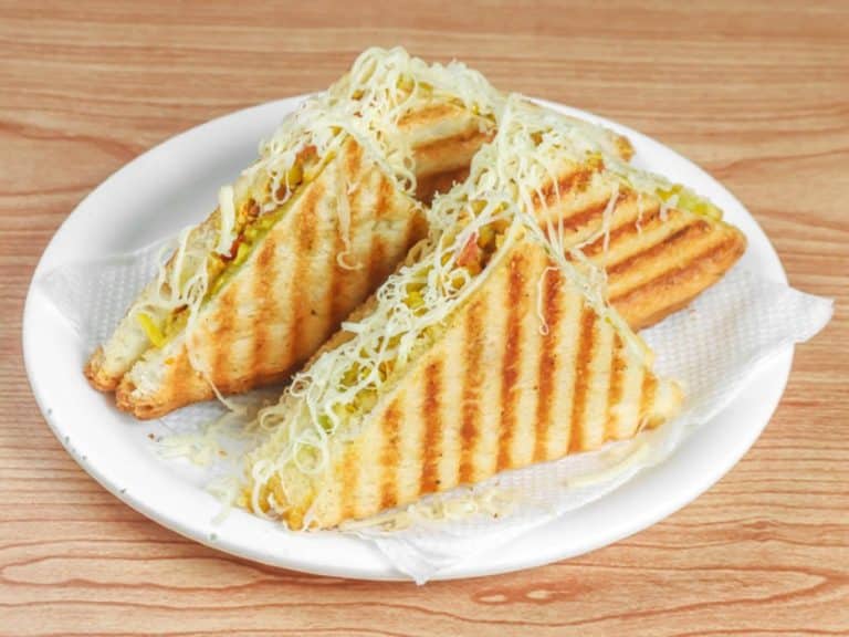 வெஜ் சீஸ் சாண்ட்விச்