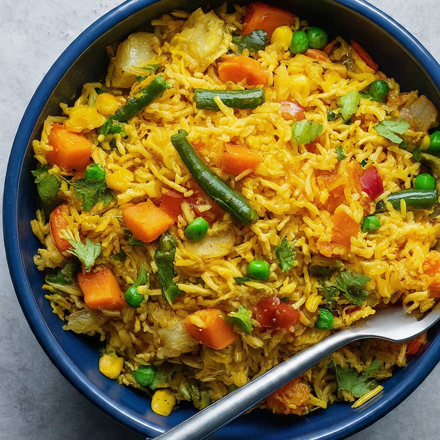 Instant Pot Vegetable Pulao with colourful vegetables and fluffy basmati rice