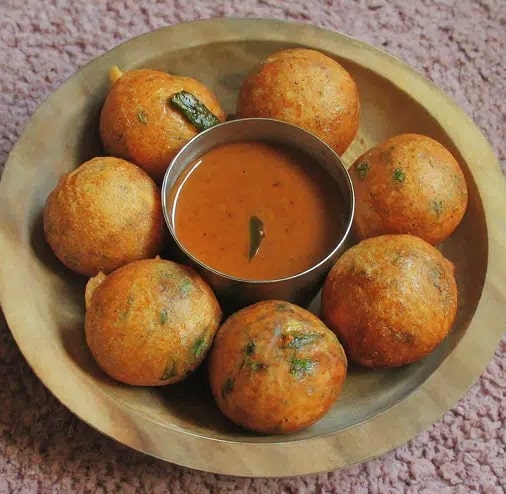 What Makes Andhra Pradesh Food So Bold and Unique? 10 Punugulu