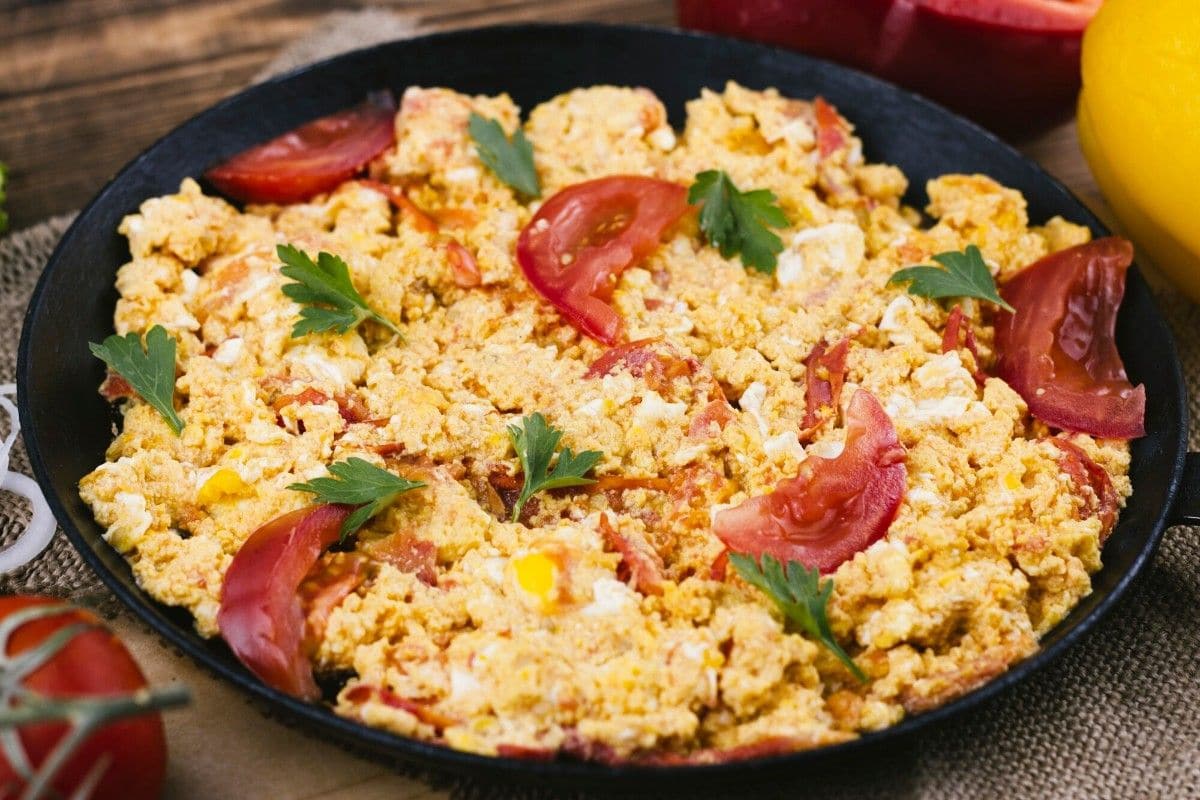 What are The 20 Best High Protein Breakfast Indian Ideas? 9 Egg and Paneer Scramble