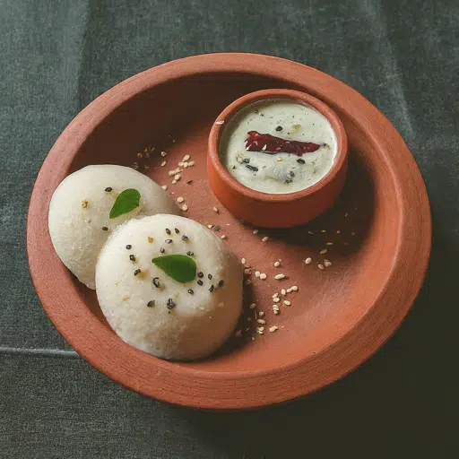 Rava idli with coconut chutney