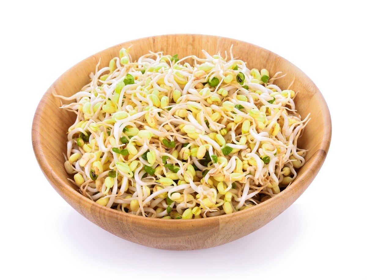 20 Must-Try Healthy Dinner Recipes Indian for Weight Loss 11 Sprouts Salad Bowl