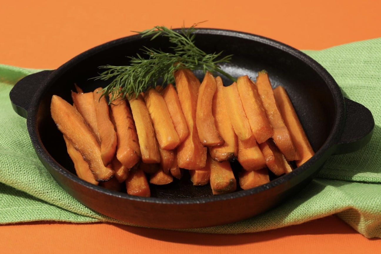 Glazed thyme honey carrots