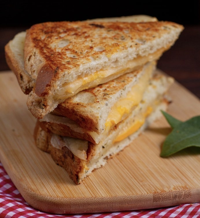 Grilled cheese and pepper sandwiches