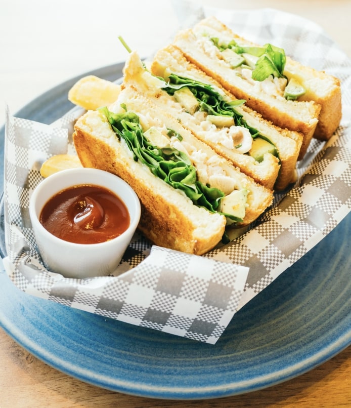 Tasty chicken and biscuit sandwiches