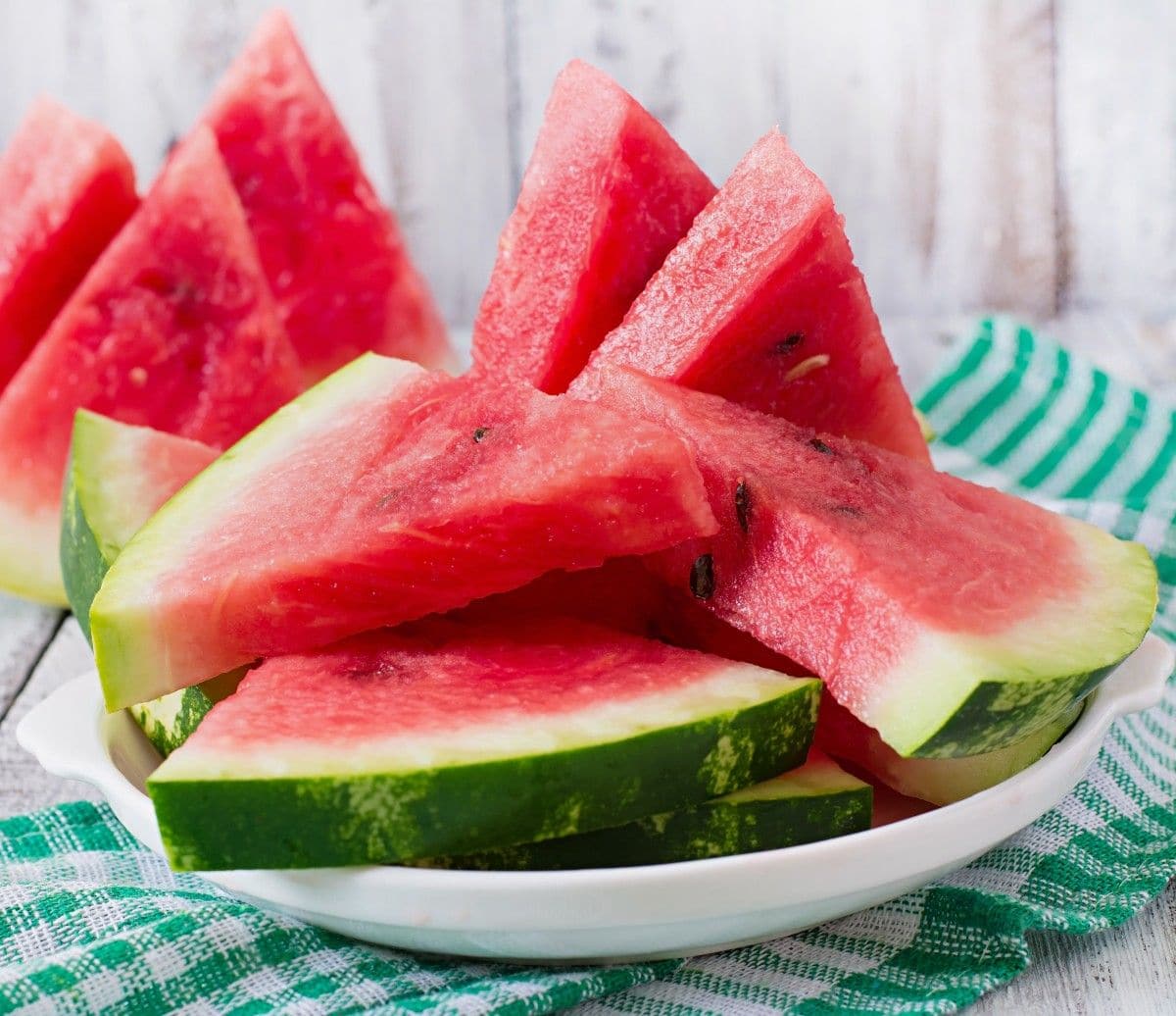 What are the Best Summer Fruits to Eat in India? 1 Watermelon