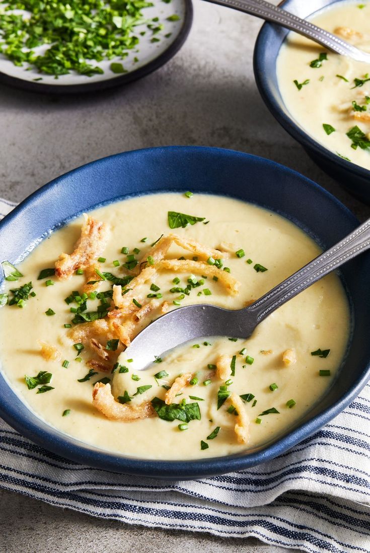 A bowl fo Creamy Cauliflower Zucchini Soup