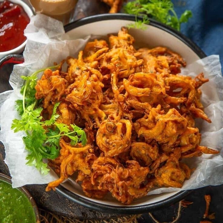 What Are the 20 Must-Try Chhattisgarh Famous Food Dishes? 4 Bhajia crispy fried fritters from Chhattisgarh made with gram flour and spiced vegetables
