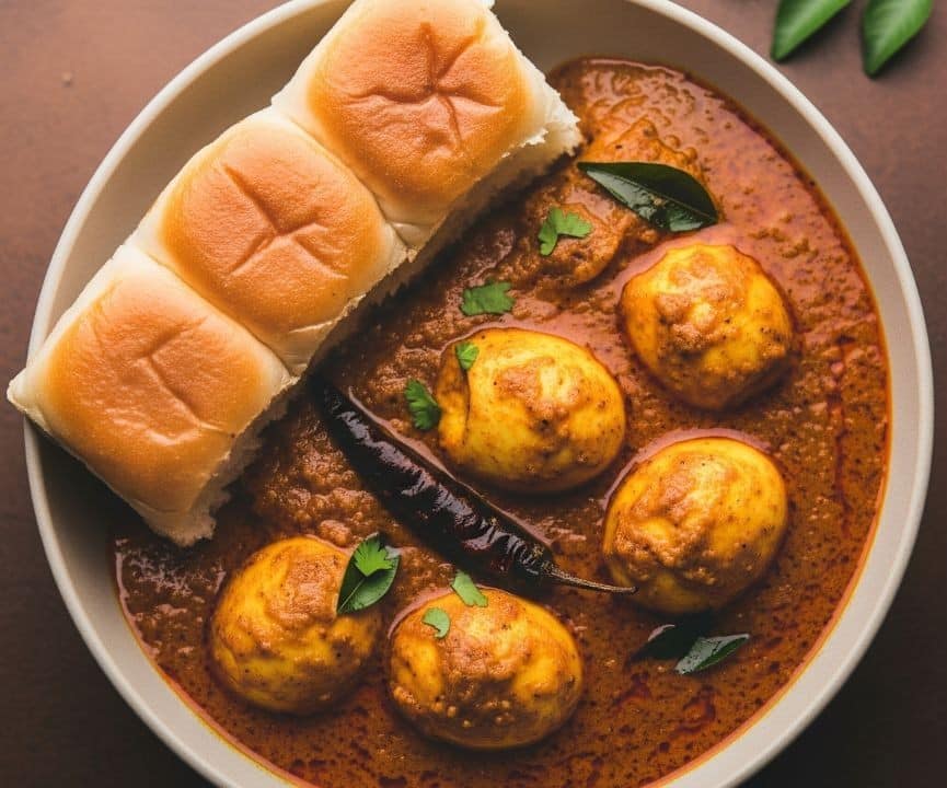 Anda Curry with Pav