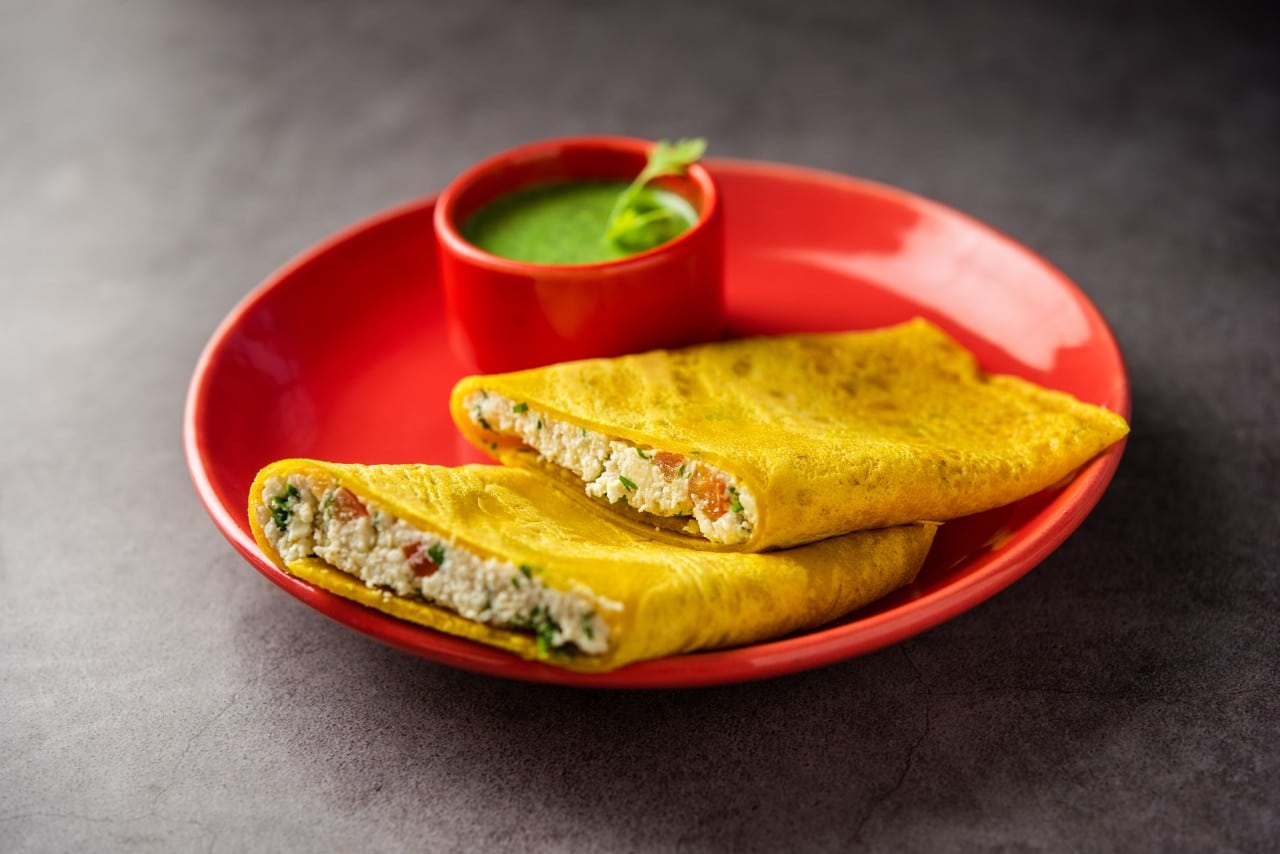 Moong Dal Chilla Wraps