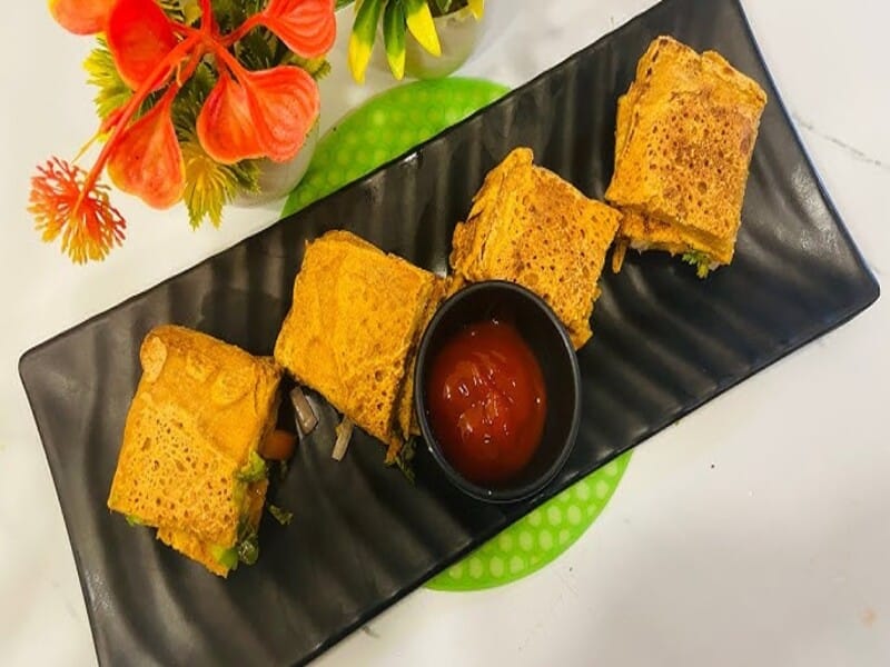 Besan Cheela Sandwich