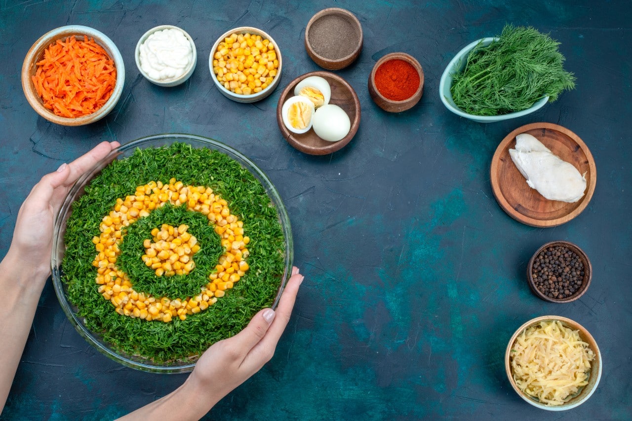 Low glycemic index foods for diabetics like eggs protien leafy greens and more