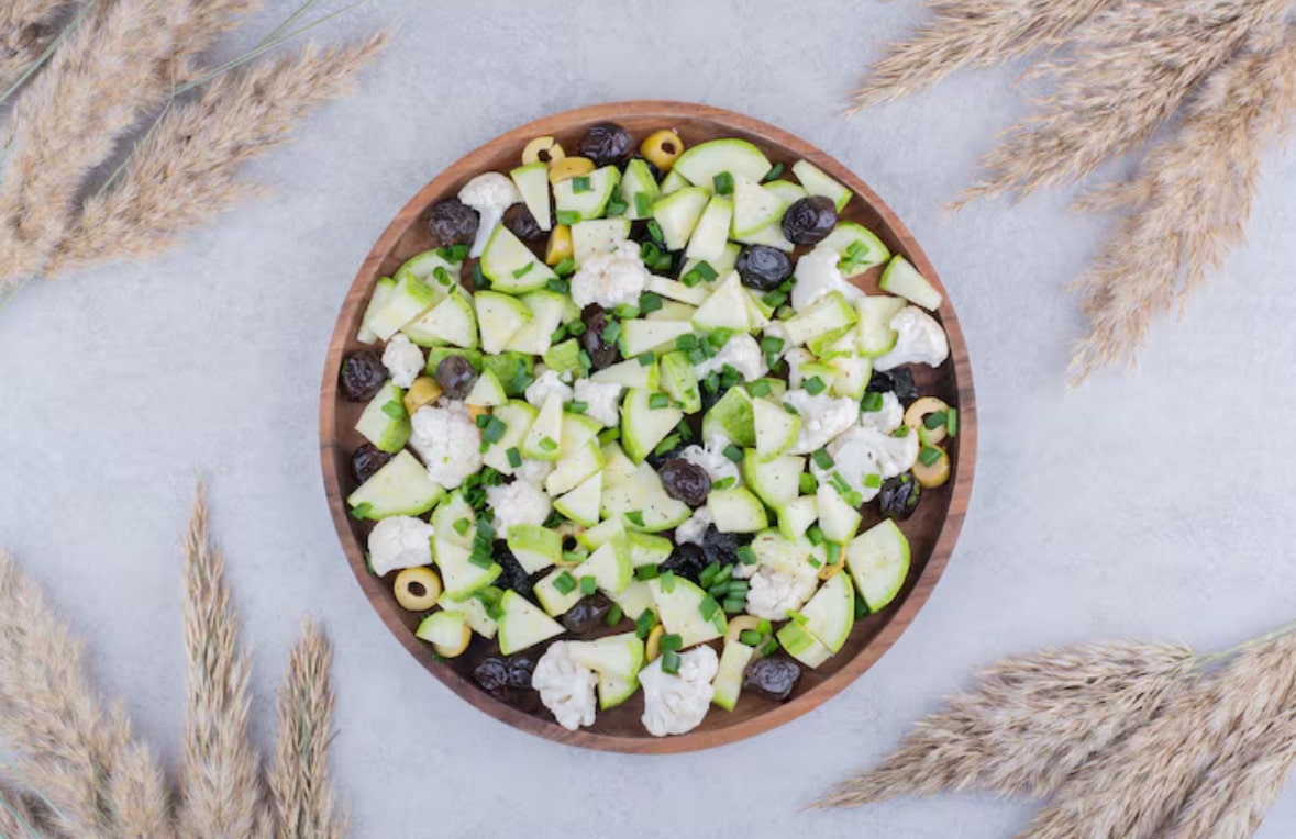 cottage cheese with cucumber slices