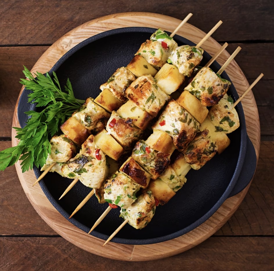 paneer tikka on a plate 