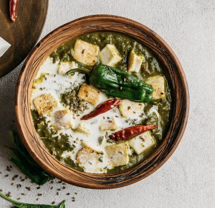 punjabi paneer saag in a bowl