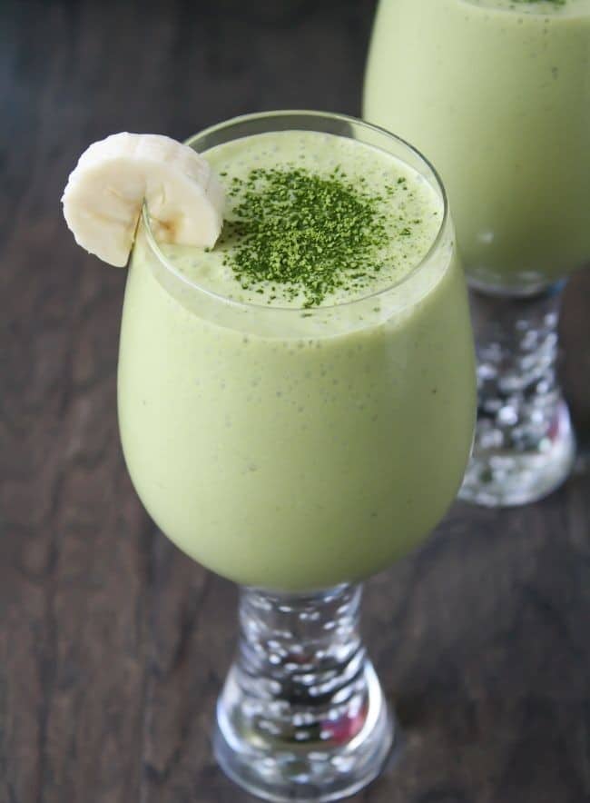 How to Make Smoothies at Home With Simple Ingredients? 5 Coconut matcha shake with creamy texture and green tea powder in a glass