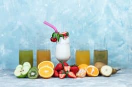 What Are the Benefits of Smoothies and Juices for Health?