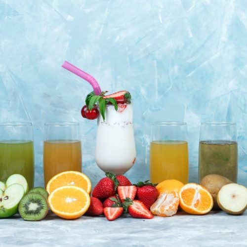 What Are the Benefits of Smoothies and Juices for Health? 39 Fresh smoothies and juices made with fruits and vegetables for daily health benefits