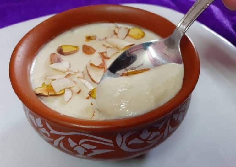 What Are the 25 Best Indian Sweets Everyone Loves? 46 Creamy mishti doi served in a clay pot