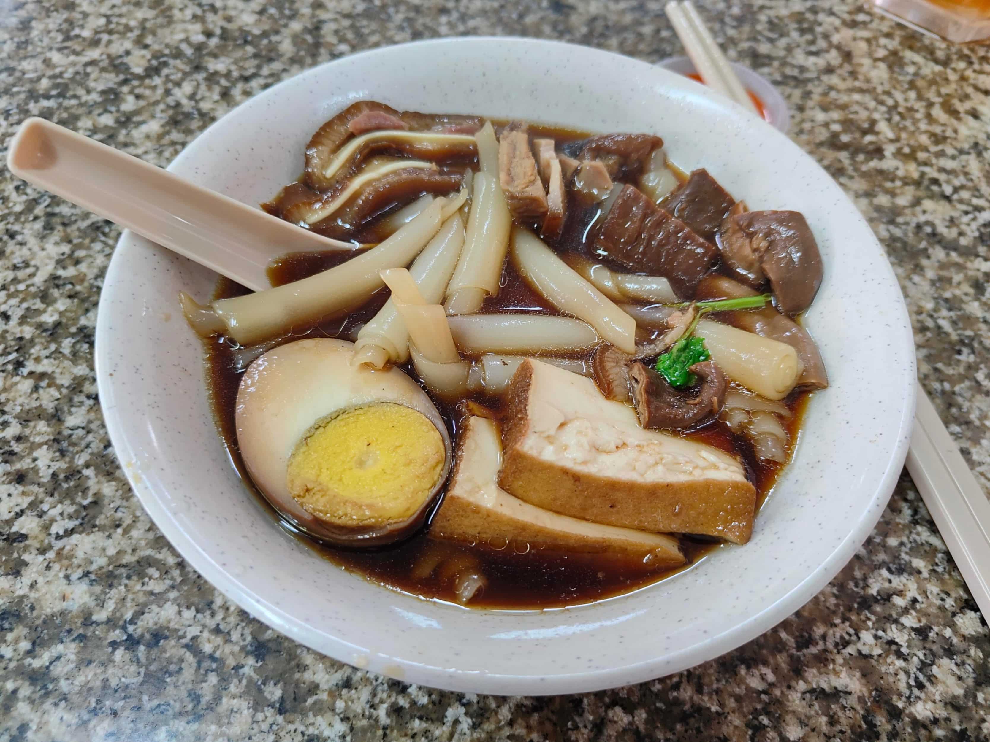 Which 25 Singapore Food Dishes Should You Try? 24 Kway Chap